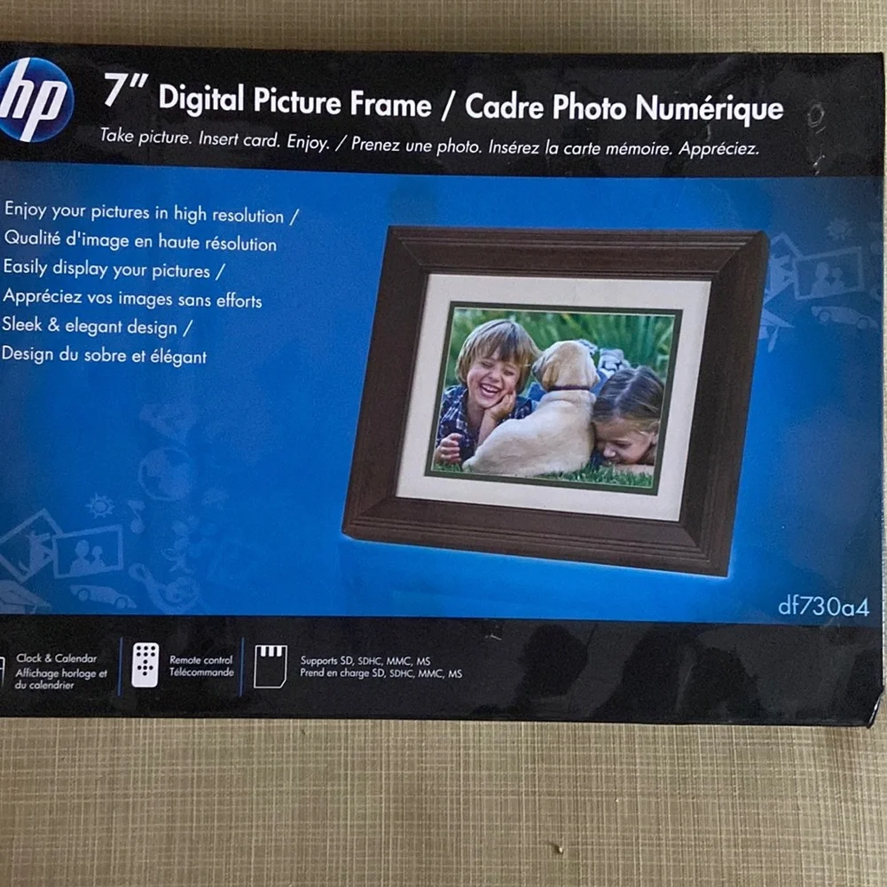 New digital picture frame